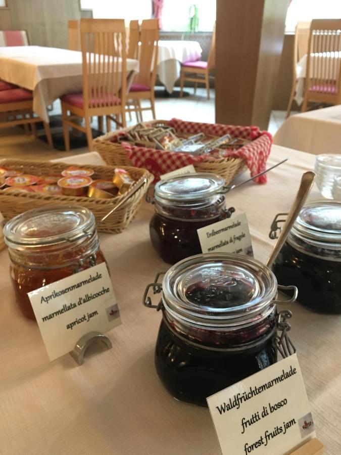 ברנרו Hotel Bergkristall מראה חיצוני תמונה